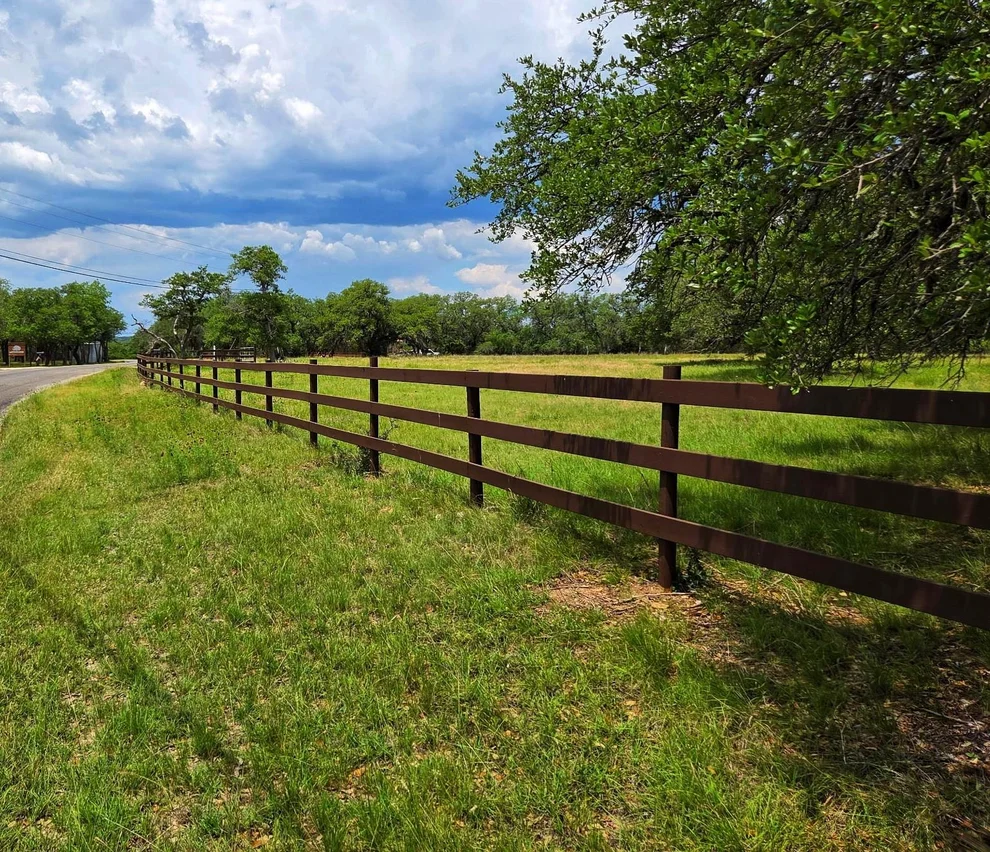 Unit for sale at 900 Sycamore Creek DR, Dripping Springs, TX 78620
