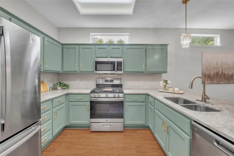 Unit for sale at 134 Whispering Wind DR, Georgetown, TX 78633