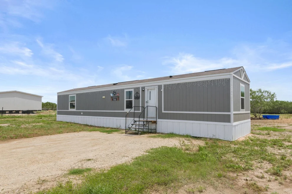 Unit for sale at 305 Blue Quail ST, Dale, TX 78616