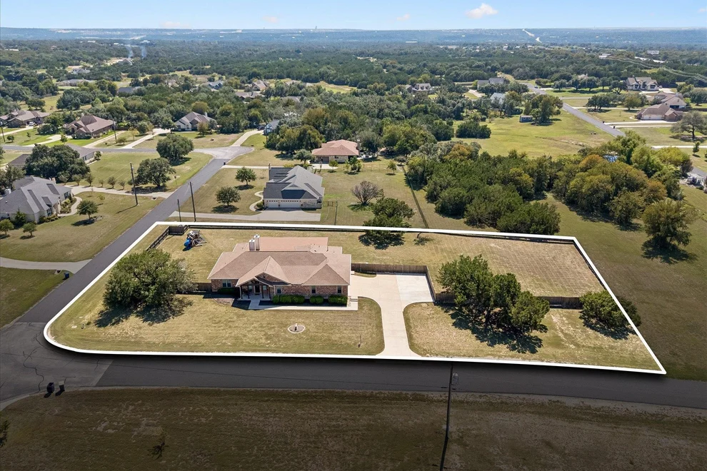 Unit for sale at 212 Christine LN, Liberty Hill, TX 78642