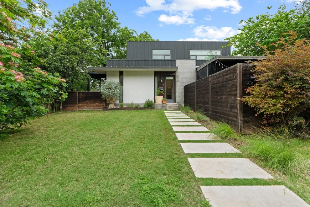 Unit for sale at 900 Karen Ave, Austin, TX 78757