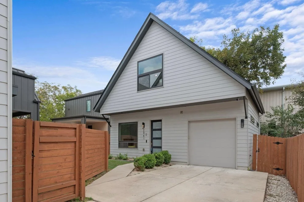 Unit for sale at 2941 E 14th ST, Austin, TX 78702