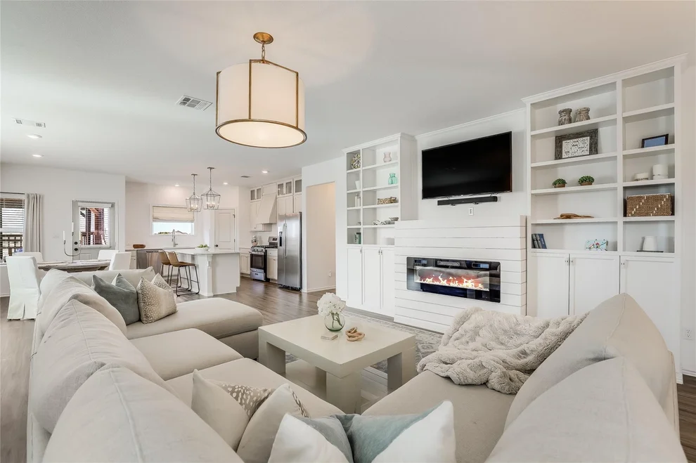 Unit for sale at 1101 Bluewood BND, Leander, TX 78641