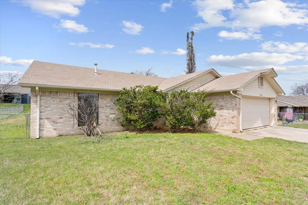 Unit for sale at 3309 Tallwood DR, Killeen, TX 76549