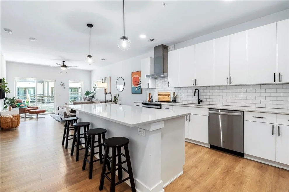 Unit for sale at 3101 Govalle Ave, Austin, TX 78702