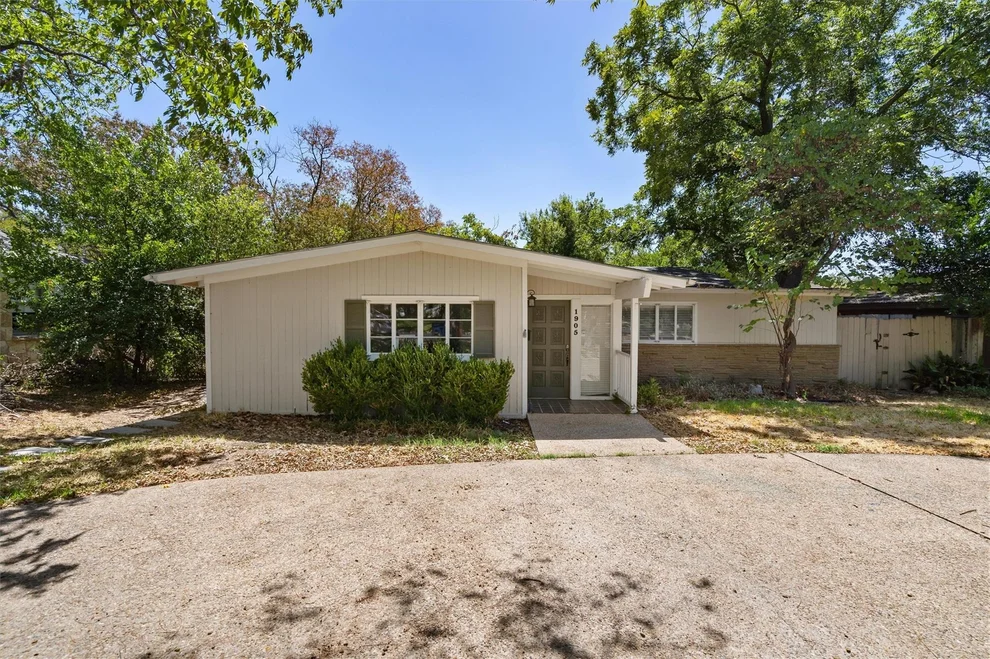 Unit for sale at 1905 Robinhood TRL, Austin, TX 78703