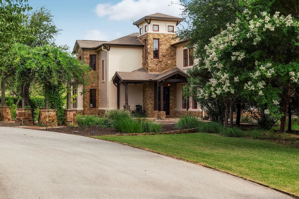 Unit for sale at 21311 Hamilton Pool RD, Dripping Springs, TX 78620