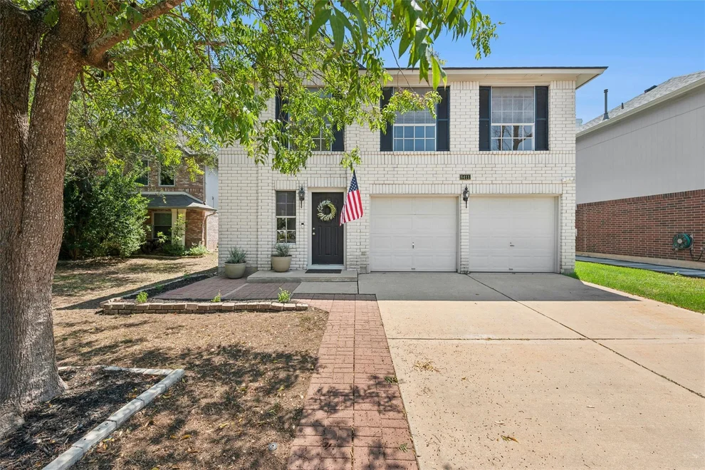 Unit for sale at 8411 Glen Canyon DR, Round Rock, TX 78681