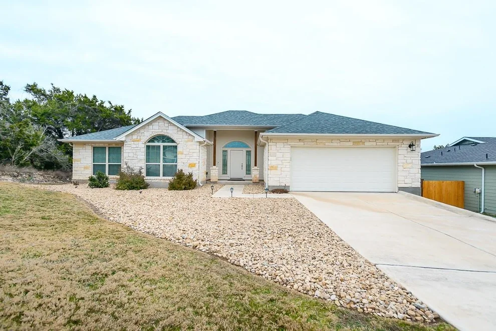 Unit for sale at 4001 Crockett Ave, Lago Vista, TX 78645