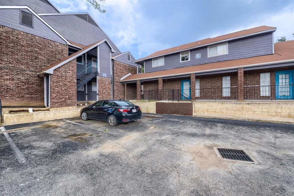 Unit for sale at 1840 Burton DR, Austin, TX 78741