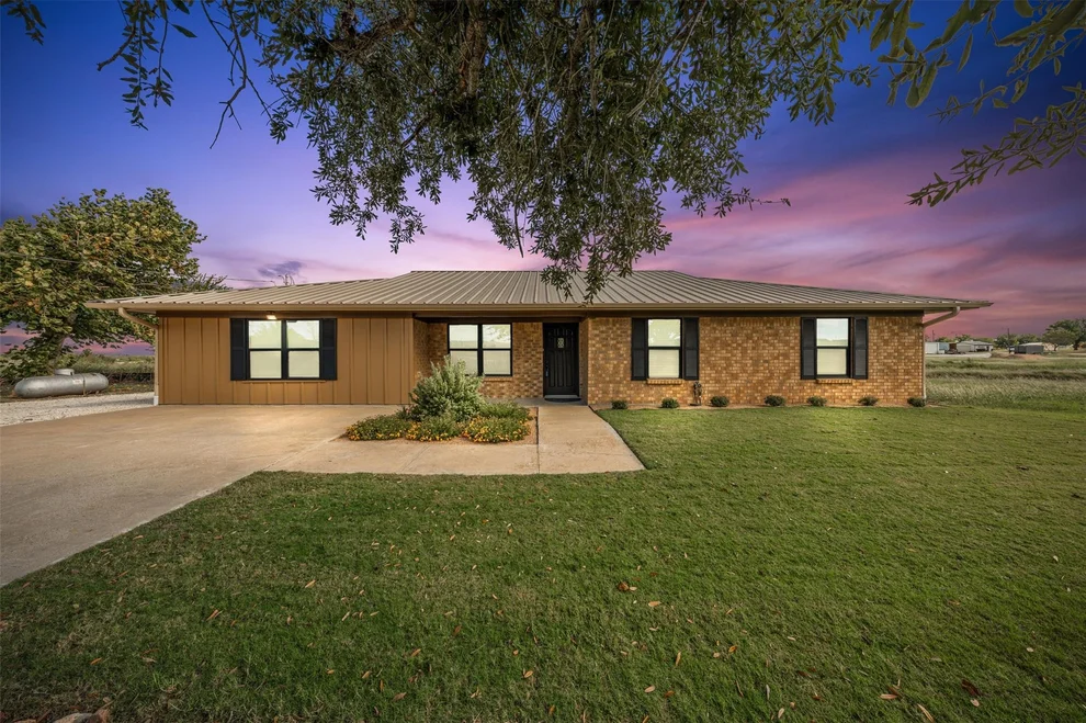 Unit for sale at 6950 Stallion RD, Temple, TX 76501