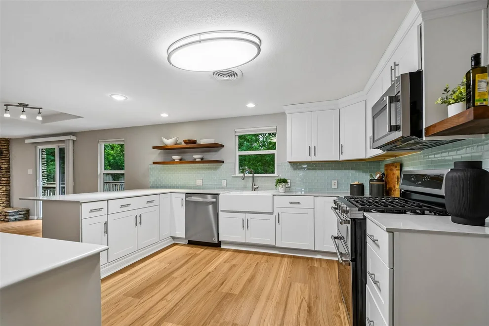 Unit for sale at 406 E 2nd ST, Georgetown, TX 78626