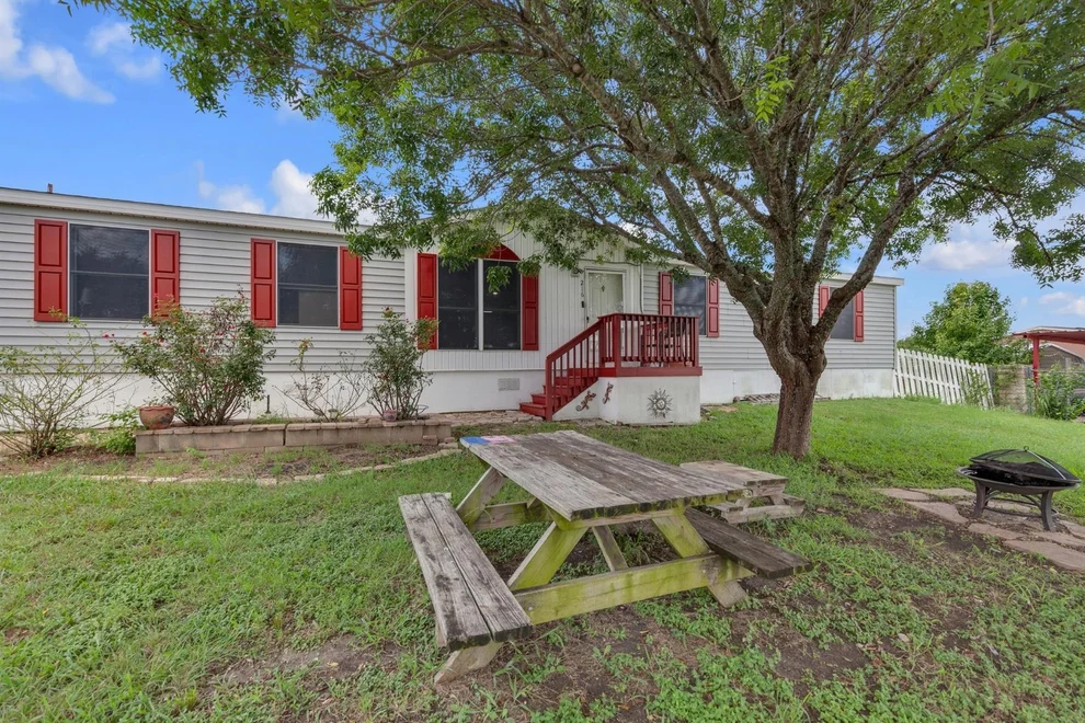 Unit for sale at 216 Rain Creek DR, Hutto, TX 78634
