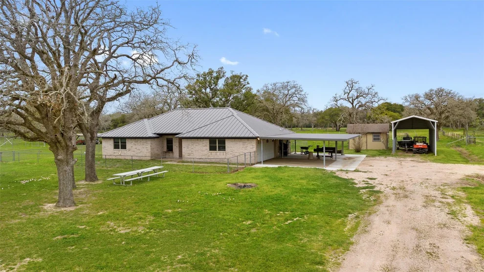 Unit for sale at 778 County Road 123, Edna, TX 77957