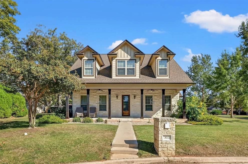 Unit for sale at 302 Columbine ST, Marble Falls, TX 78654