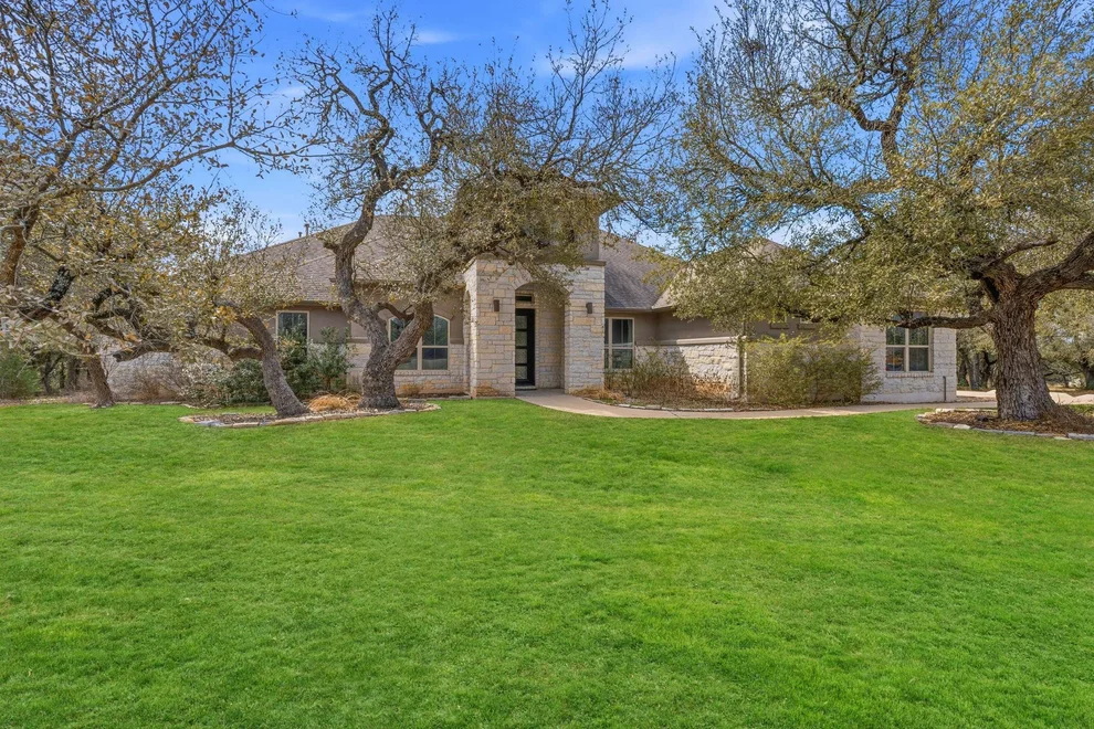 Unit for sale at 468 Lloyd LN, Dripping Springs, TX 78620