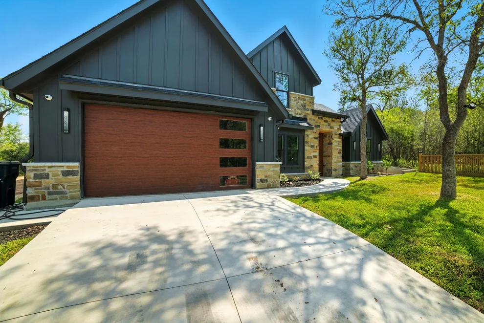 Unit for sale at 280 Bali Hai LN, Bastrop, TX 78602