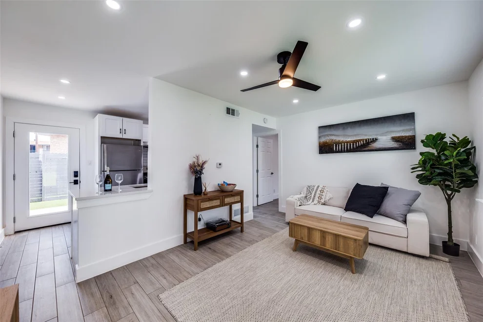 Unit for sale at 1200 E 52nd ST, Austin, TX 78723