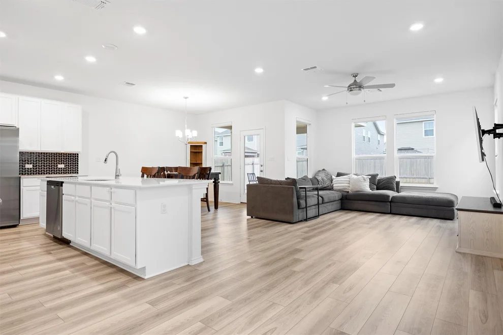 Unit for sale at 1030 Santiam ST, Georgetown, TX 78626