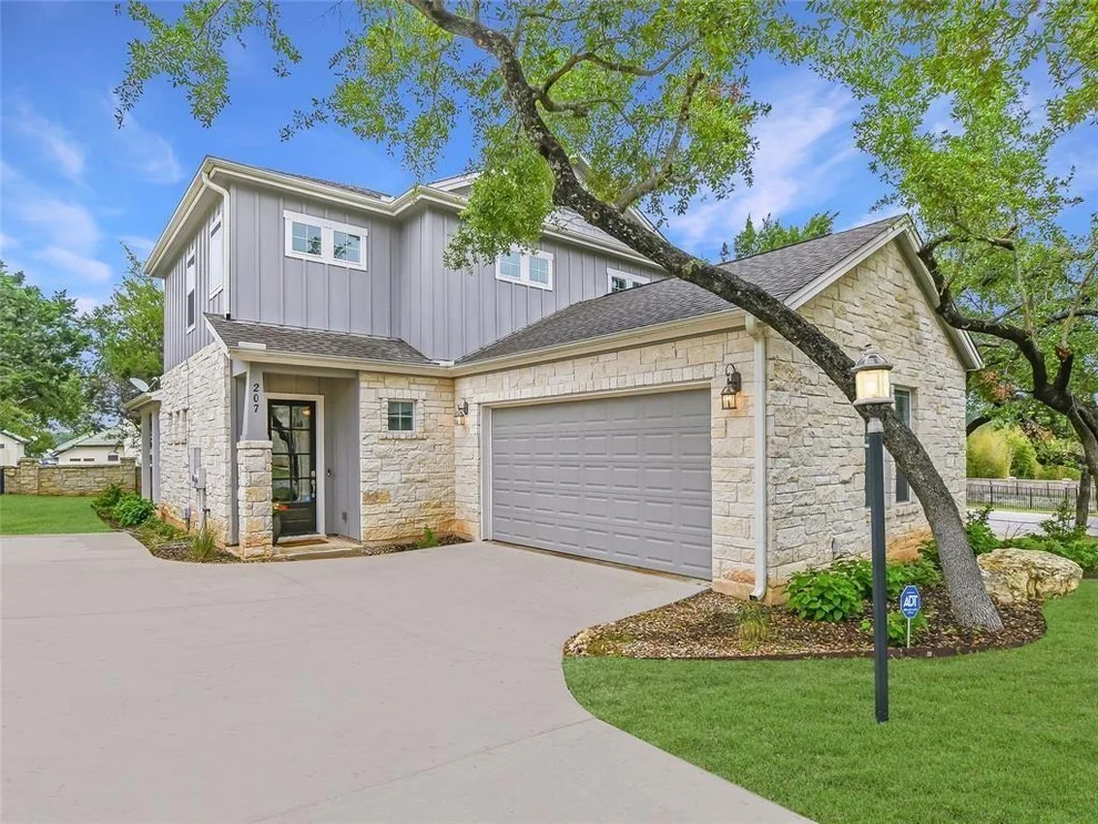 Unit for sale at 207 Fairlake CIR, Lakeway, TX 78734