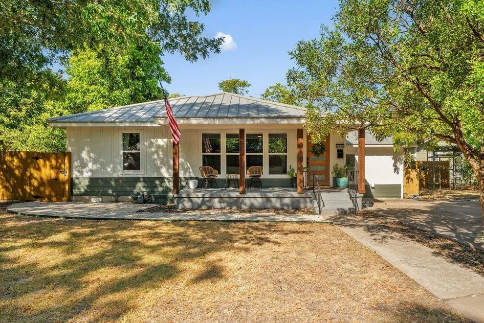 Unit for sale at 5714 Avenue D, Austin, TX 78752