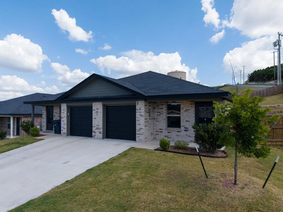 Unit for sale at 102 Lost TRL, Copperas Cove, TX 76522