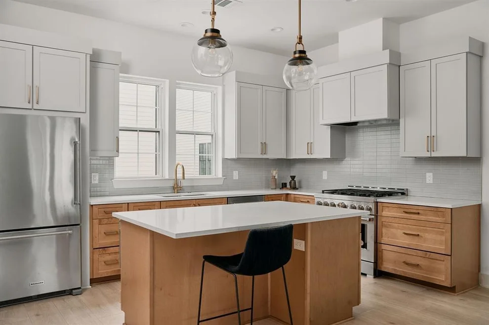 Unit for sale at 2209 Woodland Ave, Austin, TX 78741