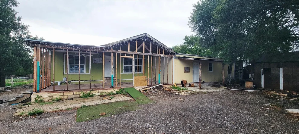 Unit for sale at 296 Legend Oaks DR, Dale, TX 78616