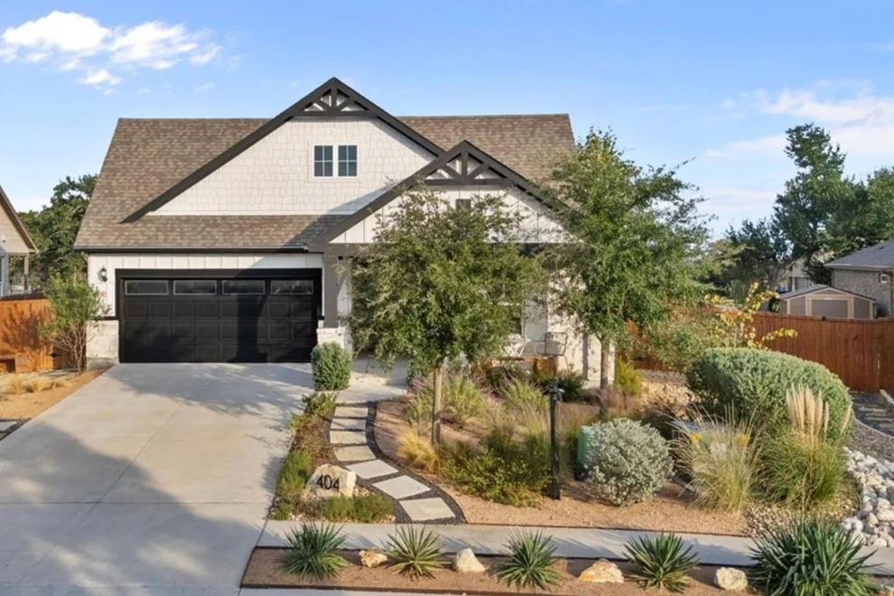 Unit for sale at 404 Climbing Rock LOOP, Dripping Springs, TX 78620