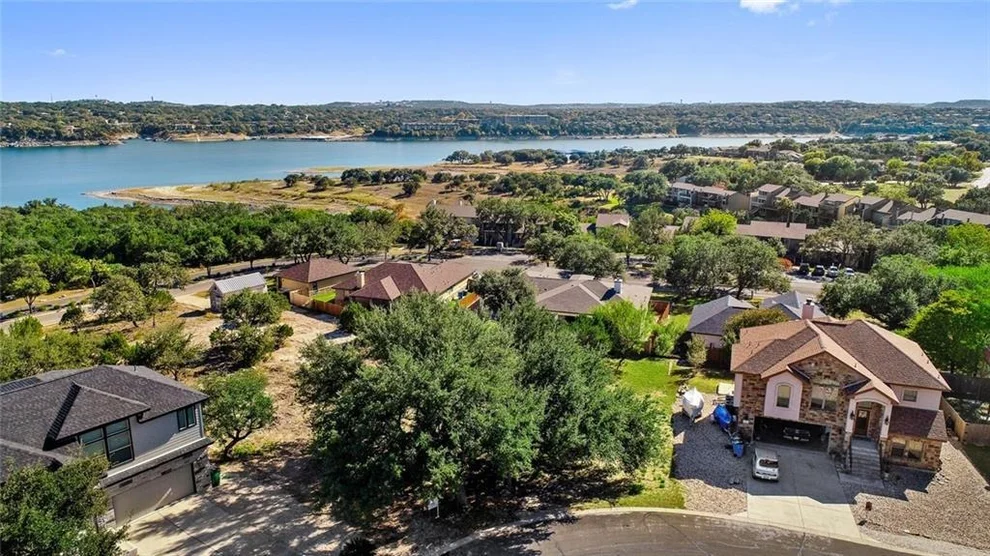 Unit for sale at 215 Southwind RD, Lago Vista, TX 78645