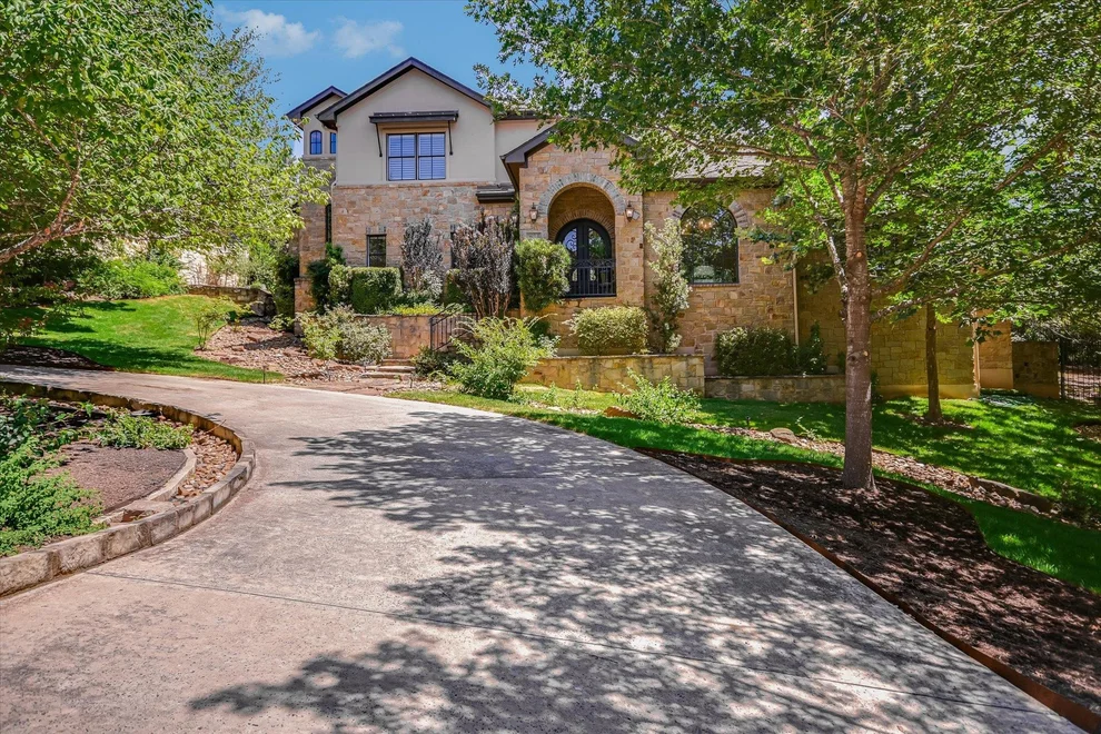 Unit for sale at 1402 Barclay DR, Austin, TX 78746