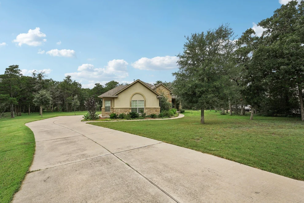 Unit for sale at 126 Spanish TRL, Bastrop, TX 78602