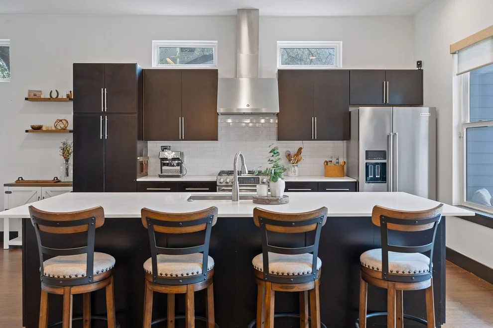 Unit for sale at 2904 S 5th ST, Austin, TX 78704