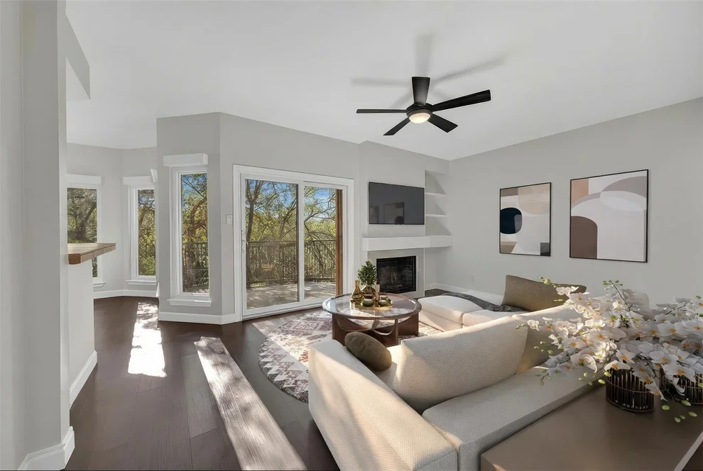Unit for sale at 4711 Spicewood Springs RD, Austin, TX 78759
