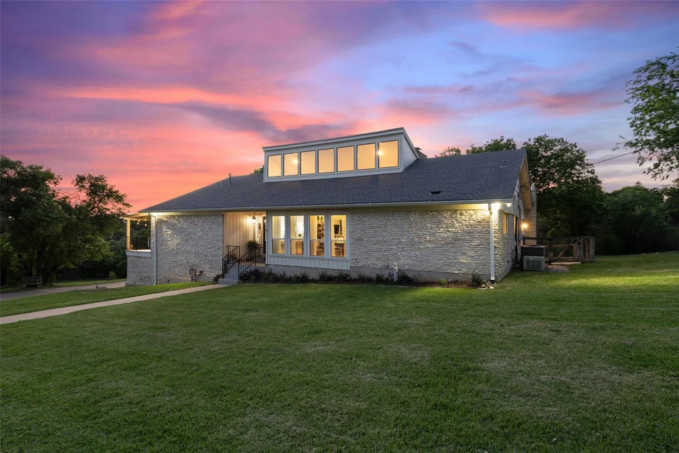 Unit for sale at 912 Galahad DR, Austin, TX 78746