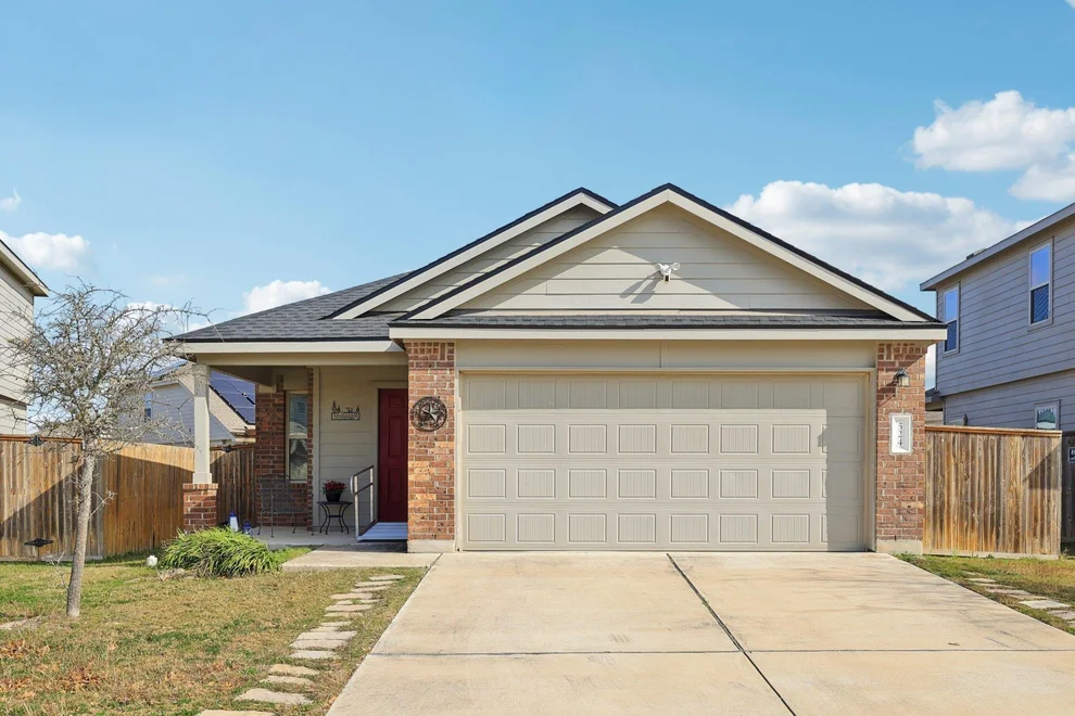 Unit for sale at 524 Shimek ST, Jarrell, TX 76537