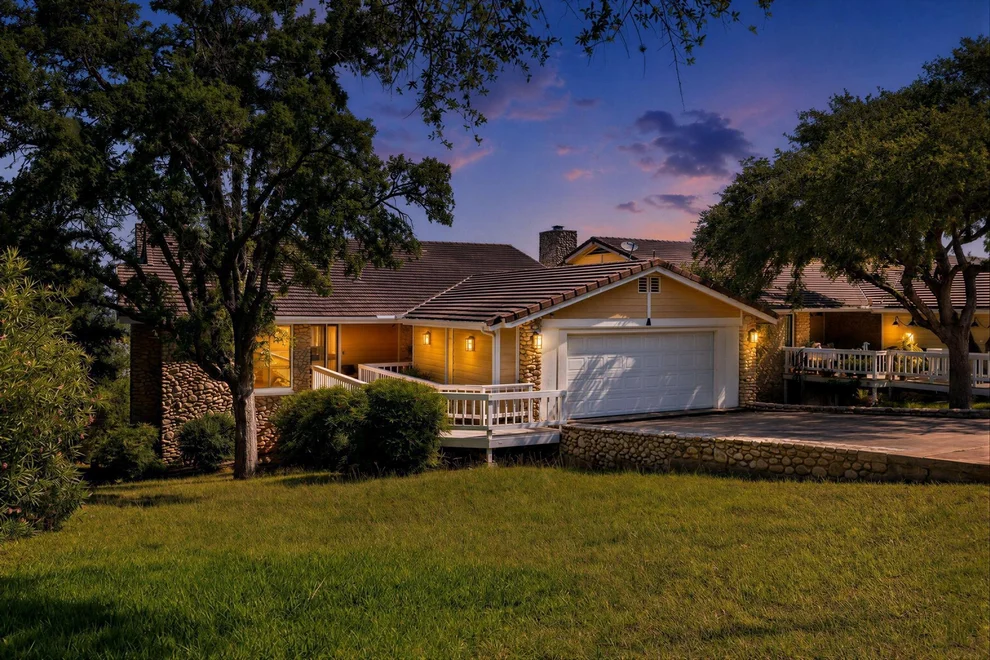 Unit for sale at 310 Dogie DR, Horseshoe Bay, TX 78657