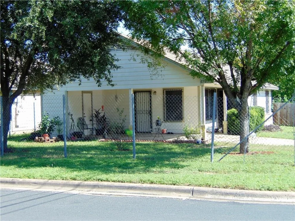 Unit for sale at 6901 Blessing Ave, Austin, TX 78752