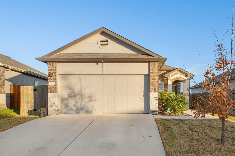 Unit for sale at 117 Presidential PATH, Liberty Hill, TX 78642