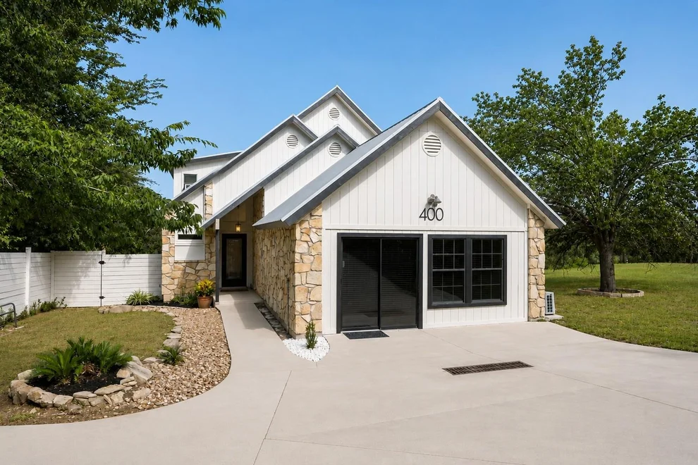 Unit for sale at 400 N Laurelwood DR, Austin, TX 78733