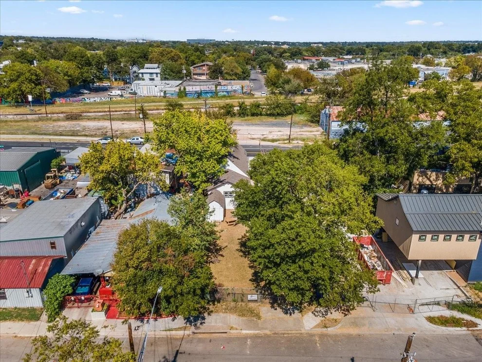 Unit for sale at 2606 Santa Rosa ST, Austin, TX 78702