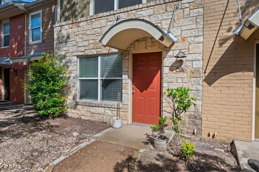 Unit for sale at 1101 Grove BLVD, Austin, TX 78741