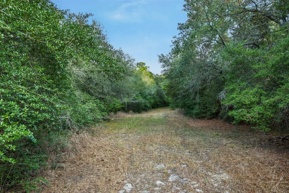 Unit for sale at 1200 Highway 71 BYP, La Grange, TX 78945