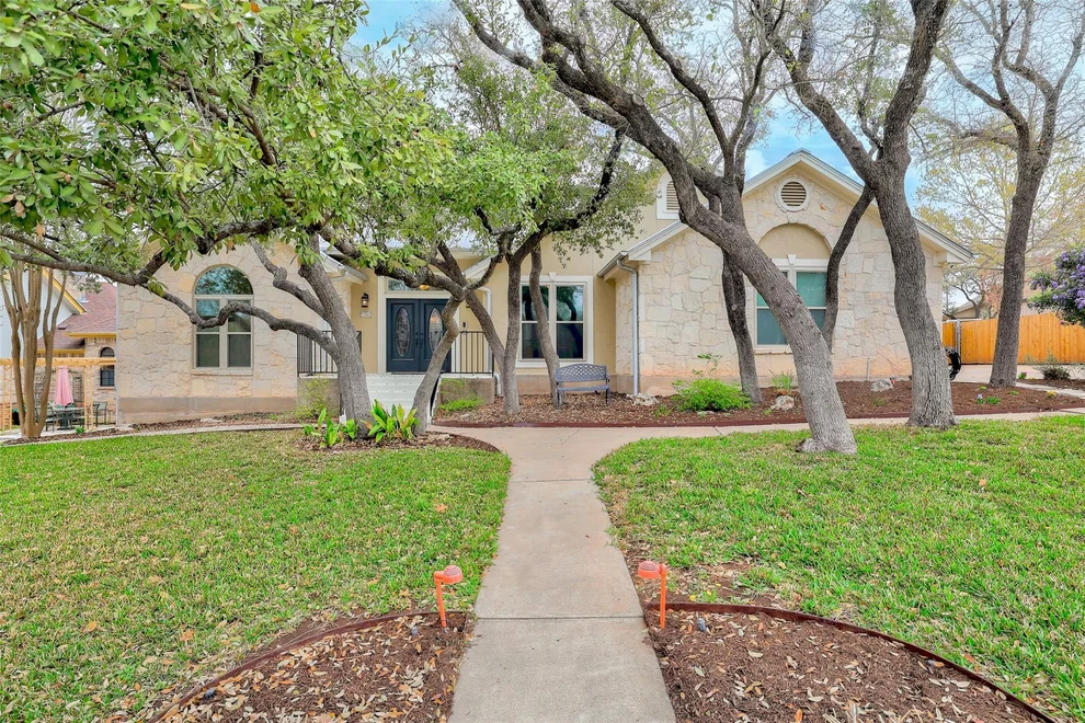 Unit for sale at 108 S Ridge CIR, Georgetown, TX 78628