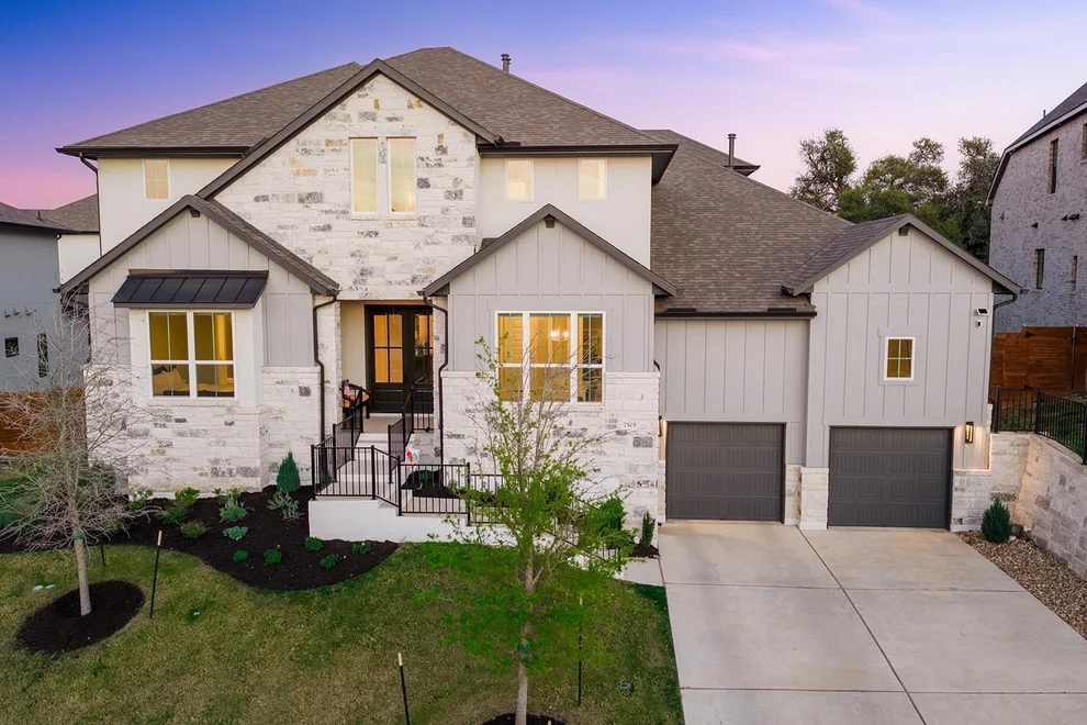 Unit for sale at 7505 Becasseau DR, Austin, TX 78738