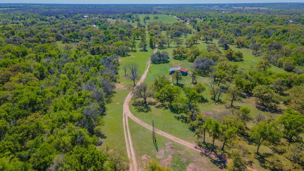 Unit for sale at 1500 County Road 405, Buckholts, TX 76518
