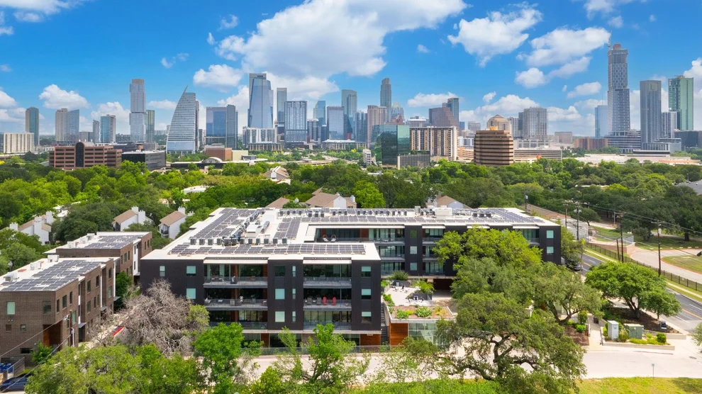 Unit for sale at 900 S 1st ST, Austin, TX 78704
