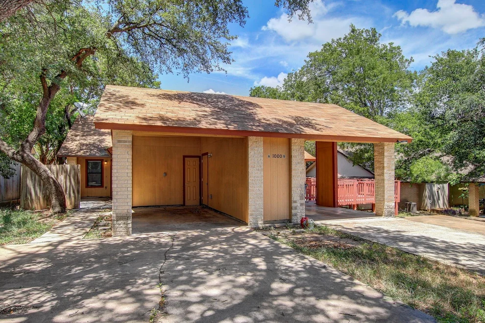 Unit for sale at 1000 Milford WAY, Austin, TX 78745