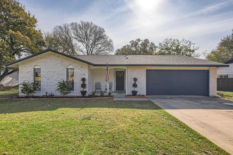 Unit for sale at 902 River Bend Dr DR, Georgetown, TX 78628