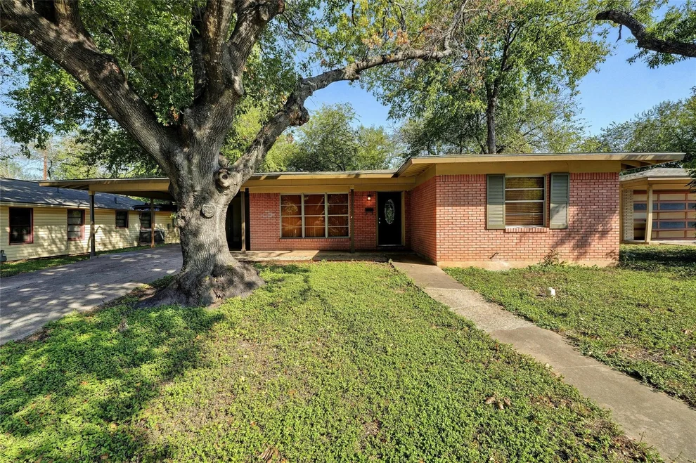 Unit for sale at 1604 Briarcliff BLVD, Austin, TX 78723